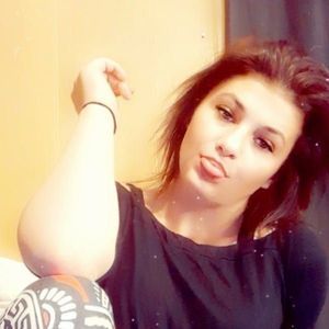 Meet your Posher, Maya